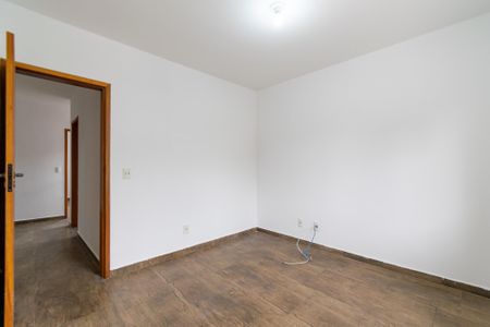 Casa à venda com 206m², 3 quartos e 4 vagas Casa à venda com 206m², 3 quartos e 4 vagasQuarto 3