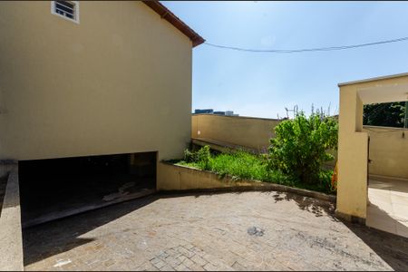 Casa de condomínio à venda com 100m², 2 quartos e 1 vaga Casa de condomínio à venda com 100m², 2 quartos e 1 vagaGaragem