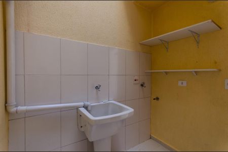 Casa de condomínio à venda com 100m², 2 quartos e 1 vaga Casa de condomínio à venda com 100m², 2 quartos e 1 vagaÁrea de Serviço