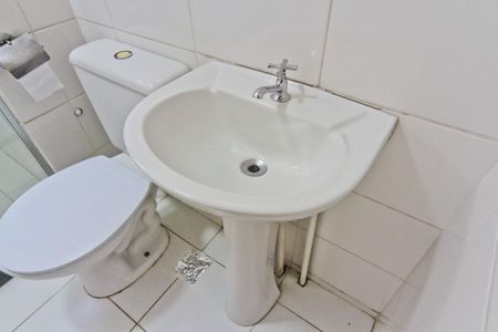 Apartamento para alugar com 42m², 2 quartos e 1 vaga Apartamento para alugar com 42m², 2 quartos e 1 vagaBanheiro