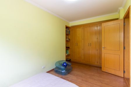 Apartamento à venda com 200m², 4 quartos e 2 vagasQuarto 2
