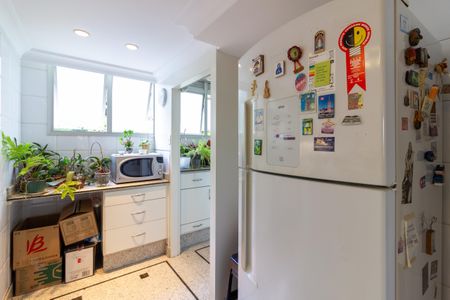 Apartamento à venda com 200m², 4 quartos e 2 vagasCozinha