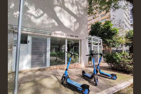 Apartamento à venda com 200m², 4 quartos e 2 vagasFachada