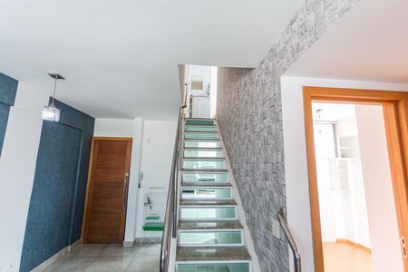 Apartamento à venda com 140m², 3 quartos e 3 vagasEscada de Acesso a Cobertura