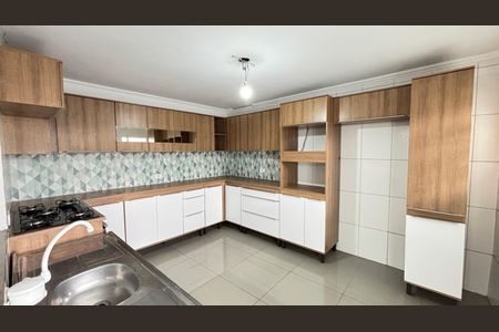 Casa à venda com 162m², 3 quartos e 3 vagasCozinha
