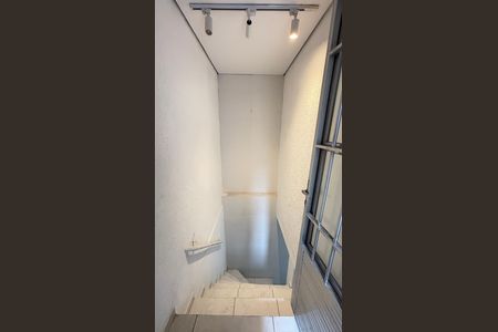 Casa à venda com 162m², 3 quartos e 3 vagasEscada