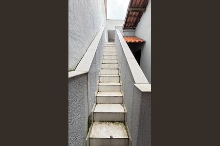 Casa à venda com 162m², 3 quartos e 3 vagasEscada
