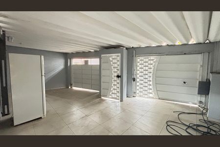Casa à venda com 162m², 3 quartos e 3 vagasGaragem