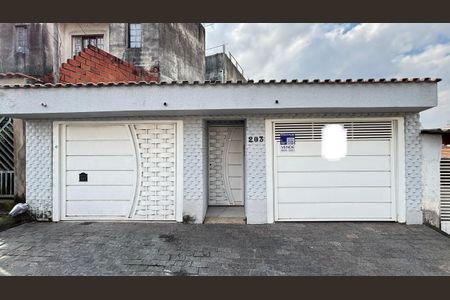 Casa à venda com 162m², 3 quartos e 3 vagasFachada