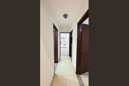 Casa à venda com 162m², 3 quartos e 3 vagasCorredor