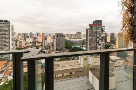 Apartamento para alugar com 25m², 1 quarto e sem vaga Apartamento para alugar com 25m², 1 quarto e sem vagaÁrea Comum - Vista da Piscina