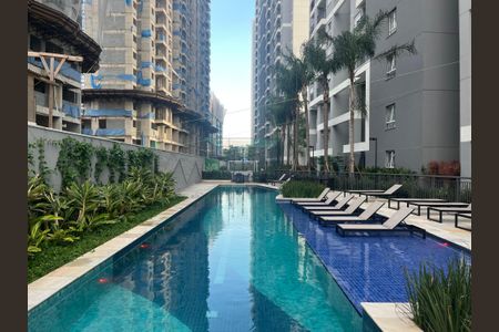 Apartamento à venda com 41m², 2 quartos e sem vagaÁrea comum - Piscina