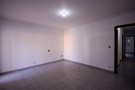 Casa para alugar com 170m², 3 quartos e 2 vagasQuarto 3 - Suite