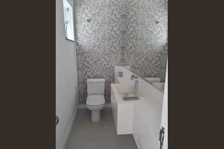 Casa à venda com 175m², 3 quartos e sem vaga Casa à venda com 175m², 3 quartos e sem vagaLavabo