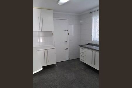 Casa à venda com 175m², 3 quartos e sem vaga Casa à venda com 175m², 3 quartos e sem vagaCozinha