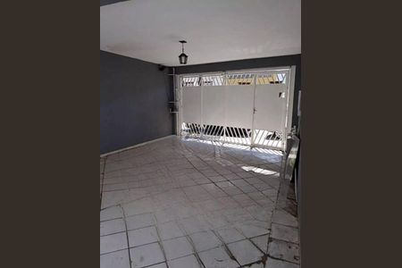Casa à venda com 175m², 3 quartos e sem vaga Casa à venda com 175m², 3 quartos e sem vagaGaragem