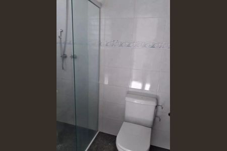 Casa à venda com 175m², 3 quartos e sem vaga Casa à venda com 175m², 3 quartos e sem vagaBanheiro 2