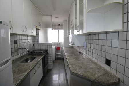 Apartamento à venda com 60m², 2 quartos e 1 vagaCozinha