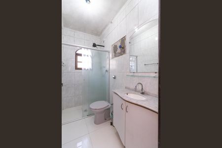 Casa à venda com 300m², 4 quartos e 2 vagas Casa à venda com 300m², 4 quartos e 2 vagasBanheiro de serviço
