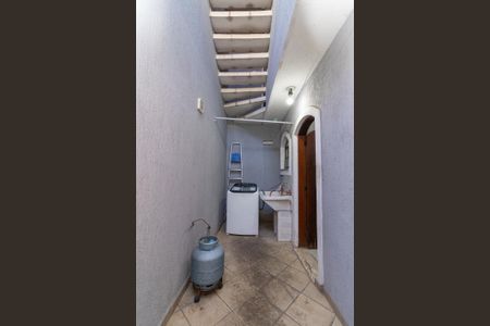 Casa à venda com 300m², 4 quartos e 2 vagas Casa à venda com 300m², 4 quartos e 2 vagasÁrea de Serviço