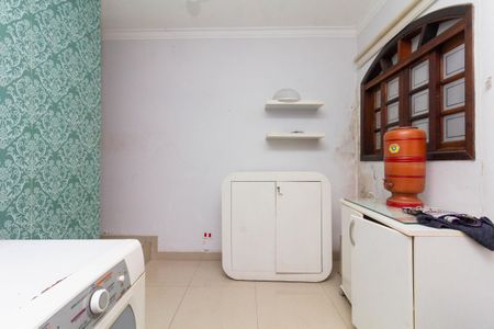 Casa à venda com 300m², 4 quartos e 2 vagasÁrea de Serviço