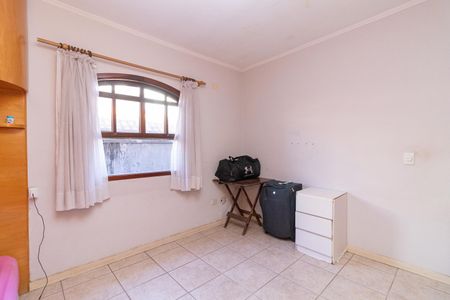 Casa à venda com 300m², 4 quartos e 2 vagas Casa à venda com 300m², 4 quartos e 2 vagasQuarto 1