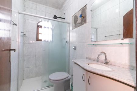 Casa à venda com 300m², 4 quartos e 2 vagas Casa à venda com 300m², 4 quartos e 2 vagasBanheiro de serviço