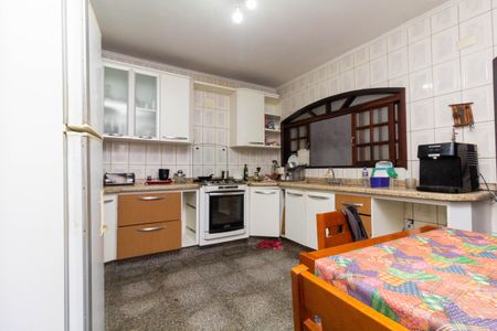 Casa à venda com 300m², 4 quartos e 2 vagasCozinha