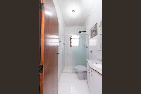 Casa à venda com 300m², 4 quartos e 2 vagas Casa à venda com 300m², 4 quartos e 2 vagasBanheiro de serviço