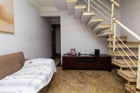 Casa à venda com 300m², 4 quartos e 2 vagasSala