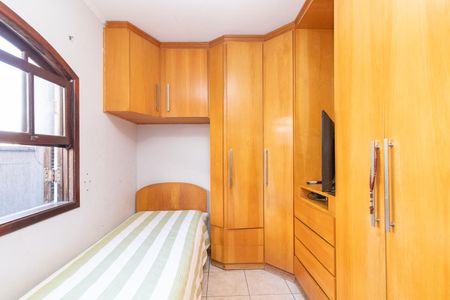 Casa à venda com 300m², 4 quartos e 2 vagas Casa à venda com 300m², 4 quartos e 2 vagasQuarto 2