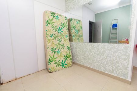 Casa à venda com 300m², 4 quartos e 2 vagasEdicula: Quarto