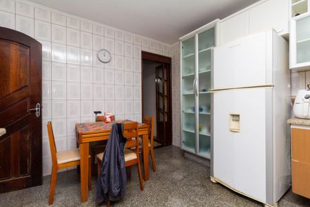 Casa à venda com 300m², 4 quartos e 2 vagasCozinha