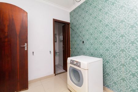 Casa à venda com 300m², 4 quartos e 2 vagasÁrea de Serviço