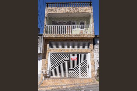 Casa à venda com 300m², 4 quartos e 2 vagas Casa à venda com 300m², 4 quartos e 2 vagasFachada