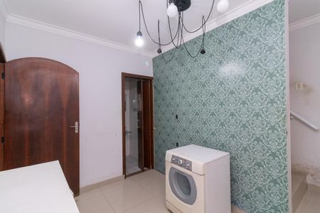 Casa à venda com 300m², 4 quartos e 2 vagas Casa à venda com 300m², 4 quartos e 2 vagasÁrea de Serviço