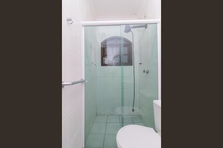 Casa à venda com 300m², 4 quartos e 2 vagas Casa à venda com 300m², 4 quartos e 2 vagasBanheiro social