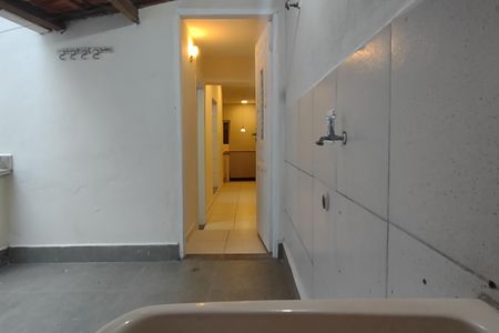 Casa para alugar com 100m², 2 quartos e 1 vagaÁrea de Serviço