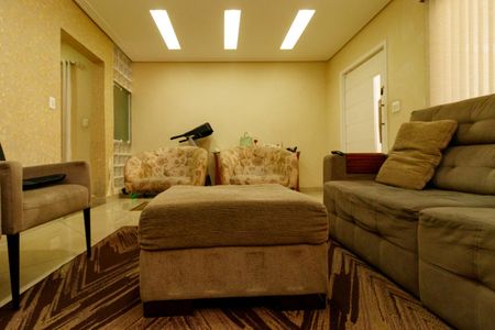 Casa à venda com 200m², 3 quartos e 2 vagasSala