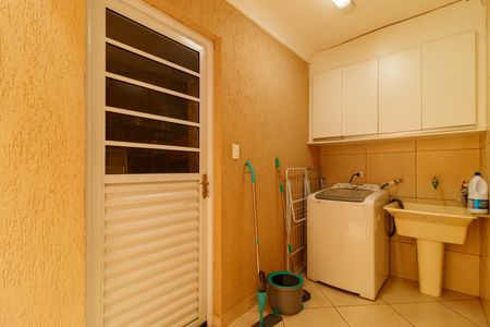 Casa à venda com 200m², 3 quartos e 2 vagasÁrea de Serviço