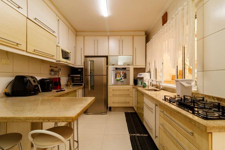 Casa à venda com 200m², 3 quartos e 2 vagasCozinha