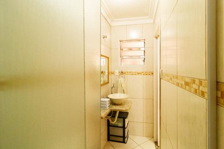 Casa à venda com 200m², 3 quartos e 2 vagasBanheiro 2