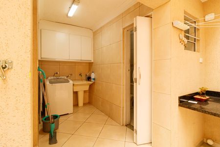 Casa à venda com 200m², 3 quartos e 2 vagasÁrea de Serviço