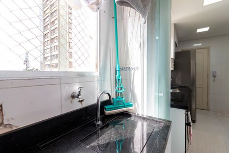 Apartamento à venda com 60m², 2 quartos e 1 vagaÁrea de Serviço