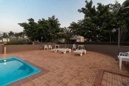 Apartamento à venda com 60m², 2 quartos e 1 vagaÁrea comum - Piscina