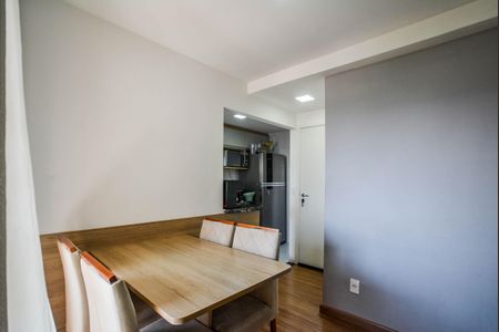 Apartamento à venda com 50m², 2 quartos e 1 vaga Apartamento à venda com 50m², 2 quartos e 1 vagaSala