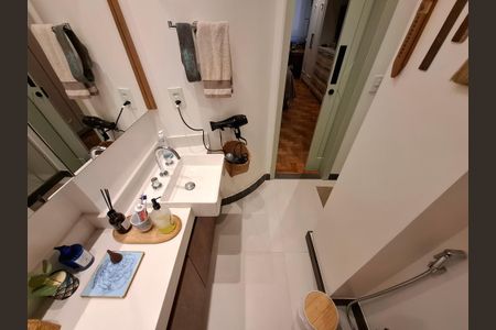 Apartamento à venda com 98m², 3 quartos e sem vagaBanheiro da suíte
