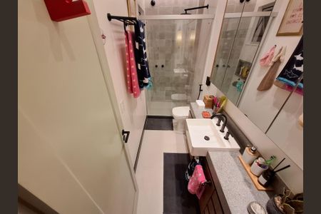 Apartamento à venda com 98m², 3 quartos e sem vagaBanheiro