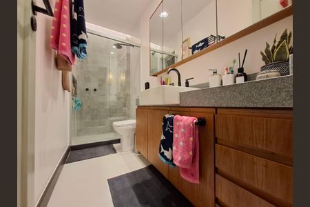 Apartamento à venda com 98m², 3 quartos e sem vagaBanheiro