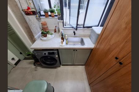 Apartamento à venda com 98m², 3 quartos e sem vagaÁrea de serviço